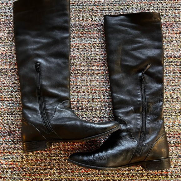 Stuart Weitzmen Black Leather Knee-High Boots size 9 M - Picture 3 of 15